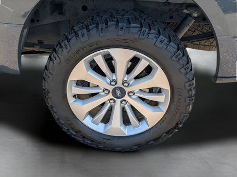 Used 2016 Ford F150 XL w/ Equipment Group 101A Mid AWD/4WD image 3