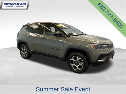 Certified 2022 Jeep Compass Trailhawk w/ Trailhawk Elite Group AWD/4WD image 9