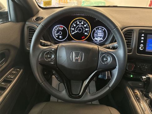 Used 2022 Honda HR-V Sport image 11