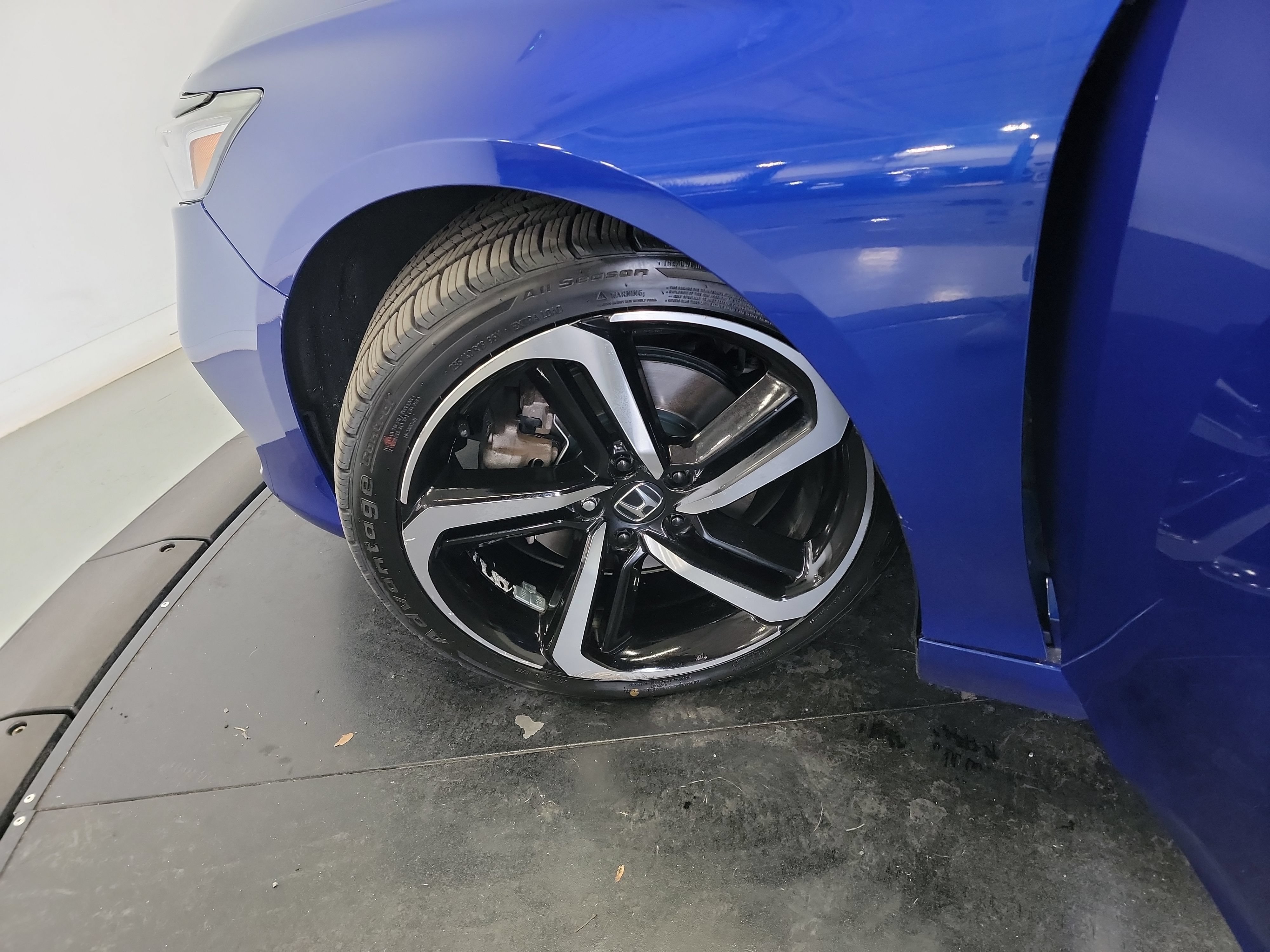 Used 2018 Honda Accord Sport image 29