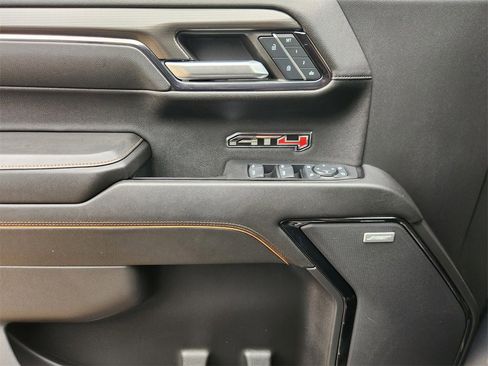 Used 2024 GMC Sierra 1500 AT4 w/ Technology Package image 19