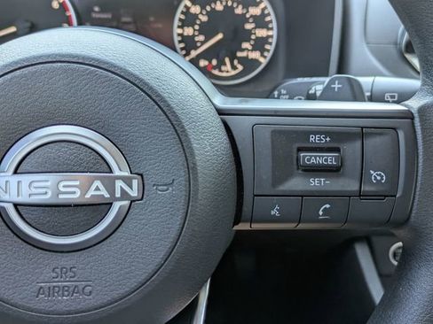 Used 2023 Nissan Rogue S image 20