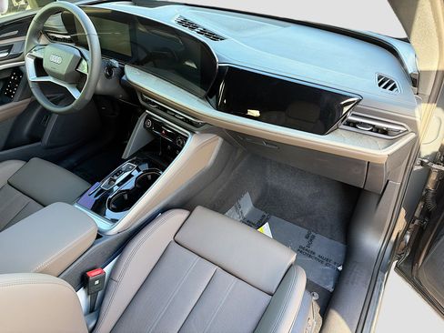 New 2025 Audi Q5 Premium Plus image 14