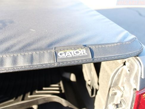 Used 2020 Nissan Frontier PRO-4X w/ Pro-4x Utility Package image 36