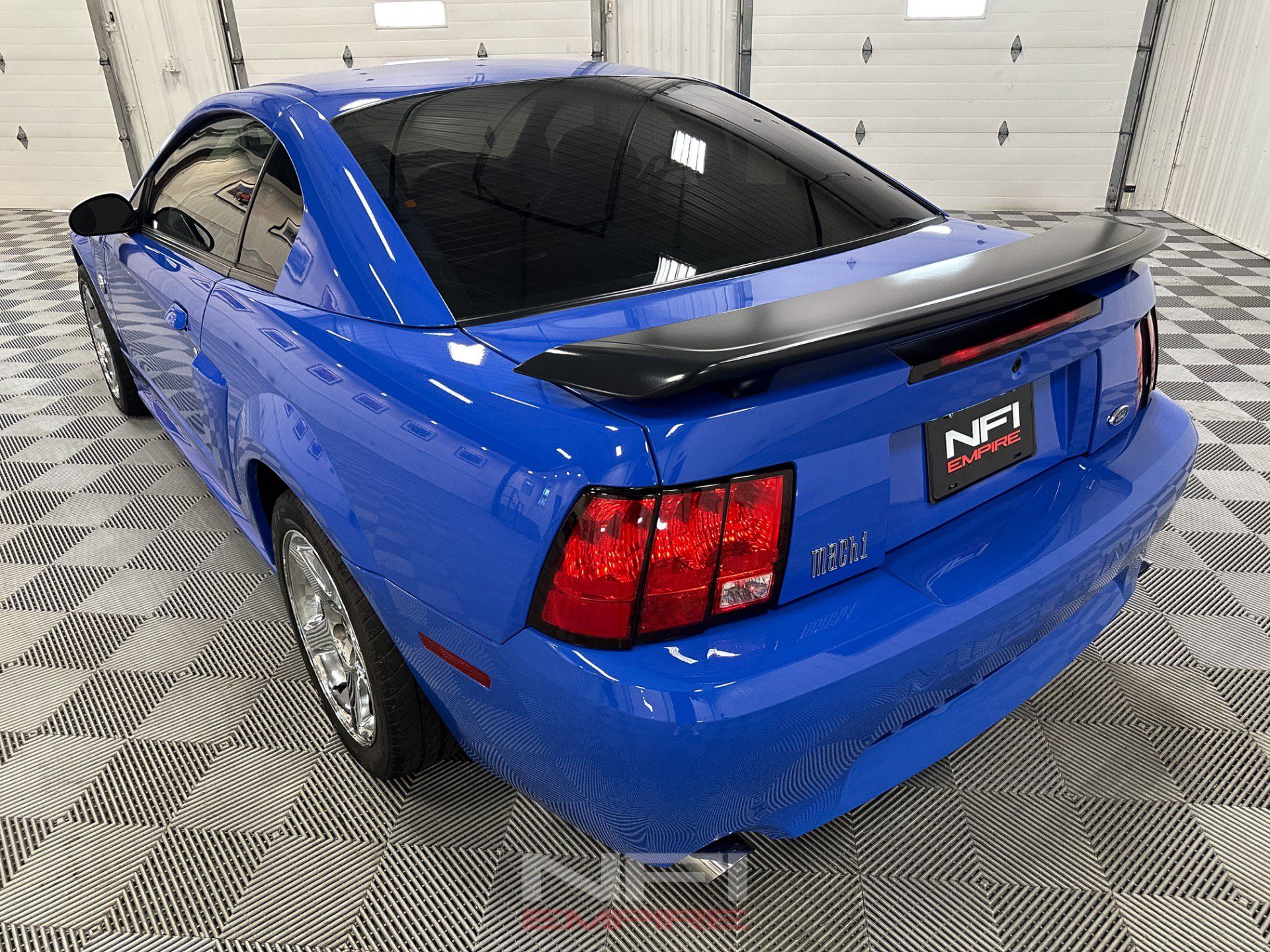 Used 2004 Ford Mustang Mach 1 RWD image 10