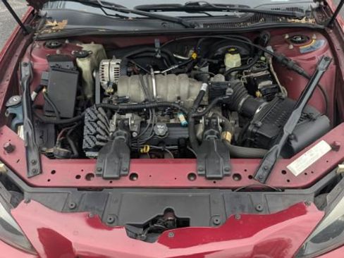 Used 2004 Pontiac Grand Prix GT2 w/ Leather Trim Pkg image 38