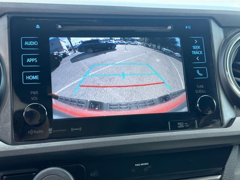 Used 2019 Toyota Tacoma Limited image 30