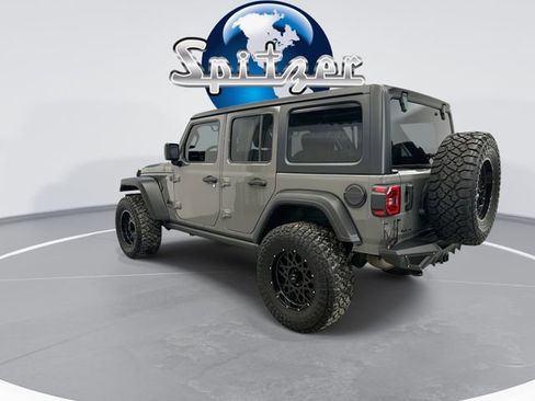 Used 2022 Jeep Wrangler Unlimited Sport image 9