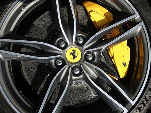 Certified 2021 Ferrari Roma image 12