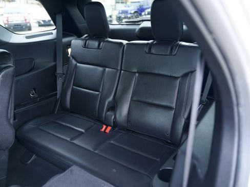 Used 2020 Ford Explorer XLT w/ Equipment Group 202A image 28