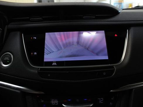 Used 2024 Cadillac XT5 Premium Luxury AWD/4WD image 5