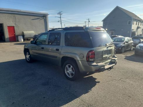 Used 2004 Chevrolet TrailBlazer 4WD w/ LS Preferred Equipment Group image 5