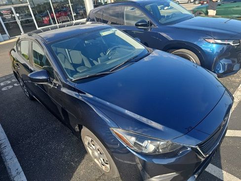 Used 2015 MAZDA MAZDA3 i Sport FWD image 4