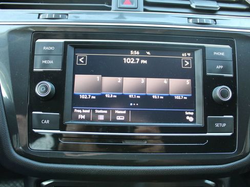 Used 2019 Volkswagen Tiguan S w/ Driver Assistance Package FWD image 19
