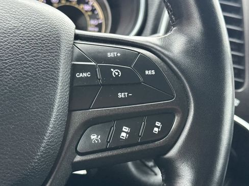 Used 2020 Jeep Cherokee Trailhawk image 26