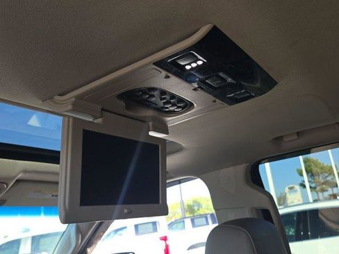 Used 2017 Chevrolet Tahoe Premier image 11