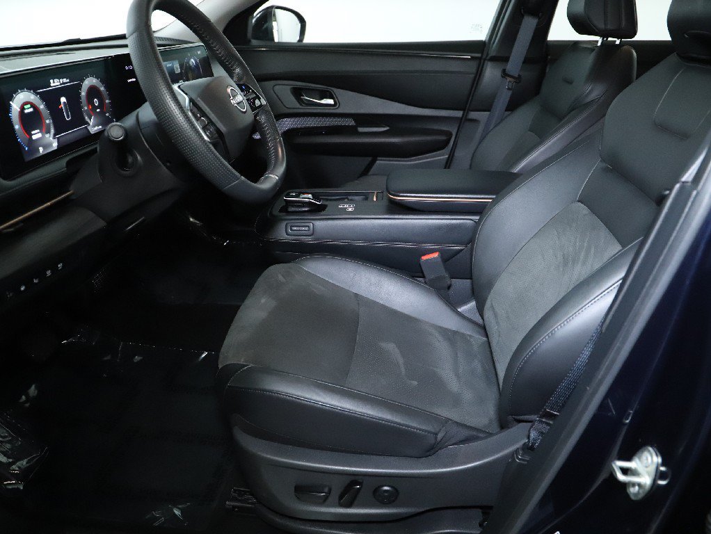 Certified 2024 Nissan Ariya AWD image 18