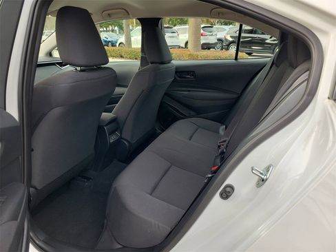 Used 2025 Toyota Corolla LE image 10