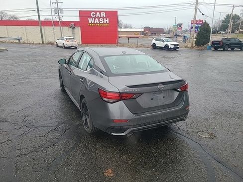 Used 2024 Nissan Sentra SR w/ SR Premium Package image 4