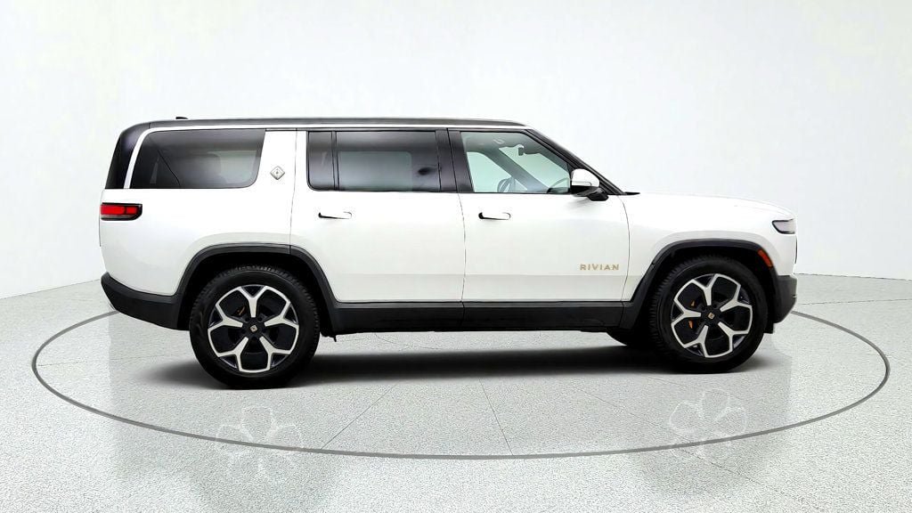 Used 2024 Rivian R1S Adventure Quad AWD/4WD image 4