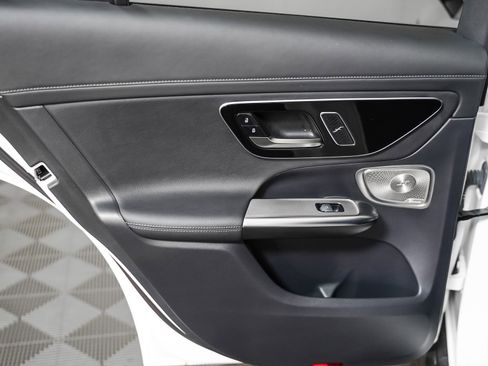 Certified 2023 Mercedes-Benz GLC 300 image 22