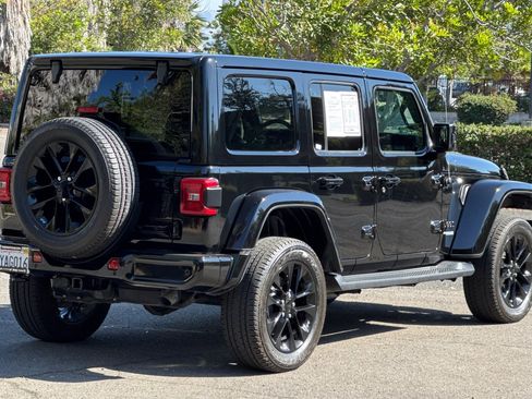 Used 2021 Jeep Wrangler Unlimited Sahara image 3