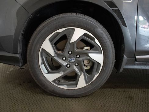 Certified 2024 Subaru Crosstrek 2.5i Limited w/ Crosstrek Mirror Package AWD/4WD image 9