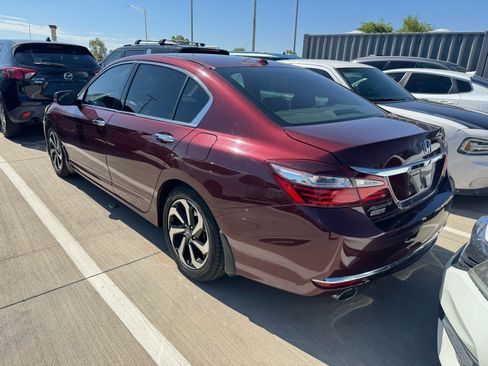 Used 2017 Honda Accord EX-L image 3
