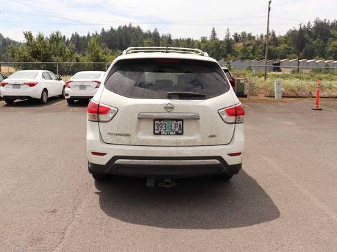 Used 2015 Nissan Pathfinder S FWD image 6