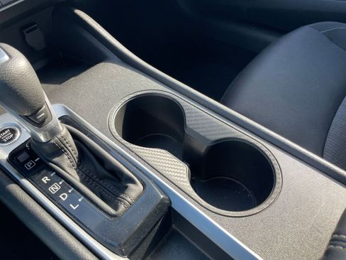 Used 2025 Nissan Altima 2.5 SV image 40