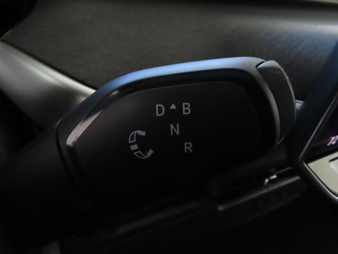 New 2025 Volkswagen ID. Buzz Pro S image 24