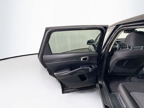 Used 2023 Kia Sorento LX image 25