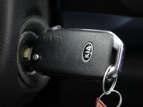 Used 2021 Kia Seltos S AWD/4WD image 24