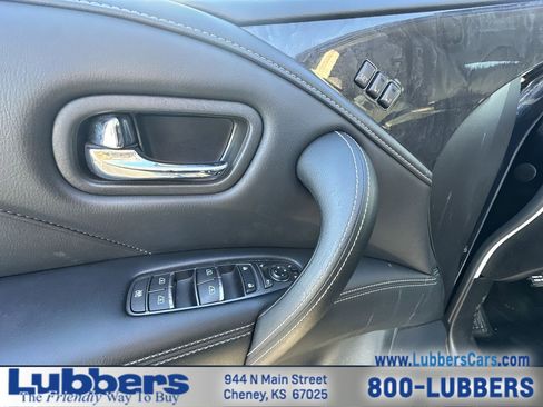 Used 2024 INFINITI QX80 Luxe image 12