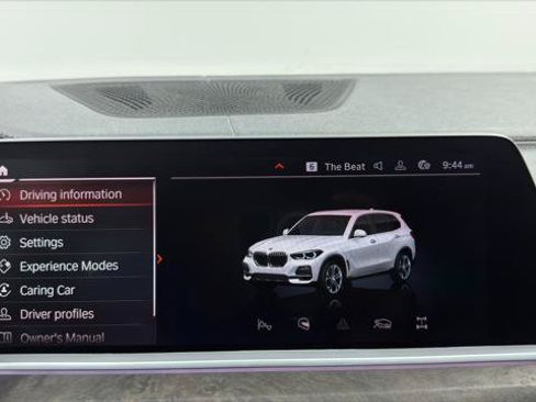 Used 2023 BMW X5 xDrive40i w/ Premium Package AWD/4WD image 35