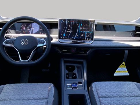 New 2026 Volkswagen Tiguan S FWD image 5