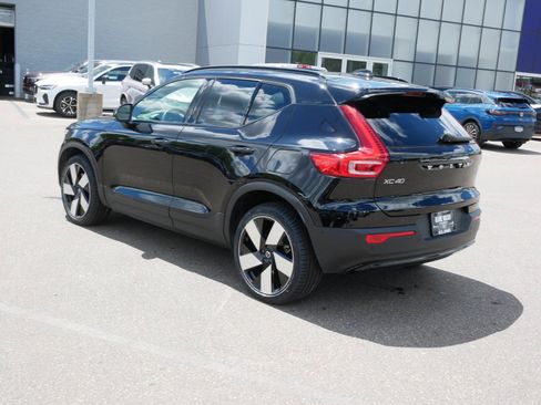 Used 2023 Volvo XC40 Recharge Ultimate w/ Protection Package Premier AWD/4WD image 5