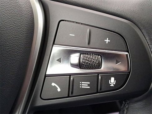 Used 2024 BMW 330e xDrive image 19