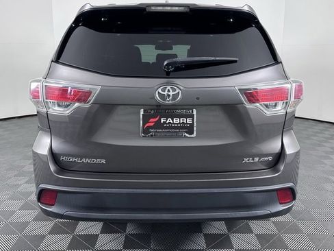 Used 2016 Toyota Highlander XLE image 7