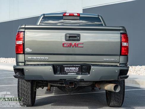 Used 2017 GMC Sierra 2500 Denali w/ Duramax Plus Package image 8