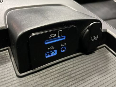 Used 2015 RAM 1500 Limited AWD/4WD image 31