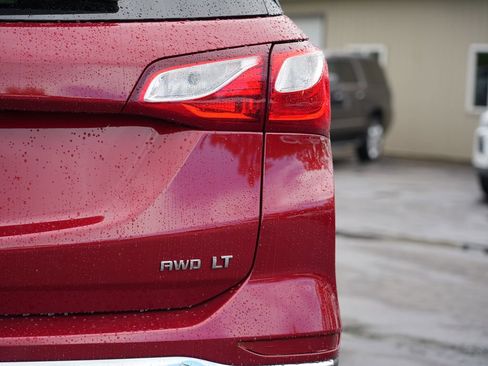 Used 2021 Chevrolet Equinox LT AWD/4WD image 10