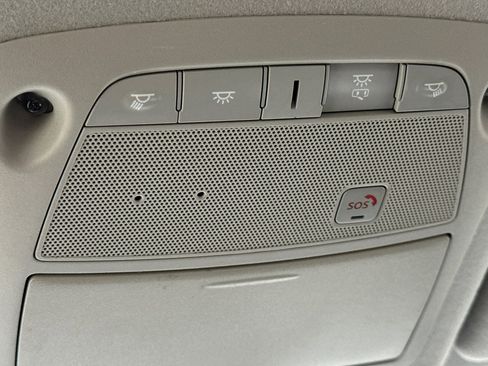 Used 2019 Nissan Leaf SV w/ SV All Weather Package image 21