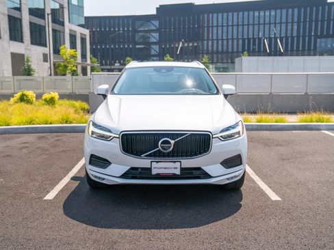 Used 2018 Volvo XC60 T5 Momentum w/ Convenience Package AWD/4WD image 6