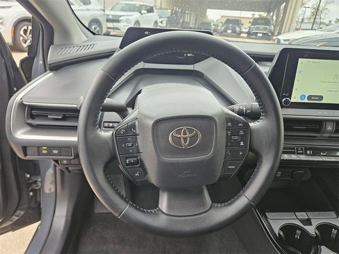 Used 2025 Toyota Prius LE image 17