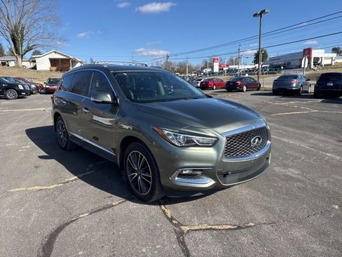 Used 2017 INFINITI QX60 Luxe w/ Deluxe Technology Package image 2