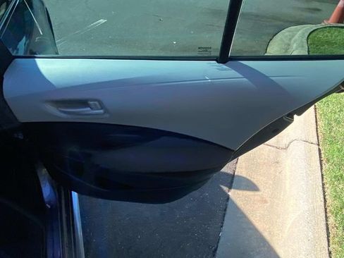 Used 2024 Toyota Corolla LE FWD image 33