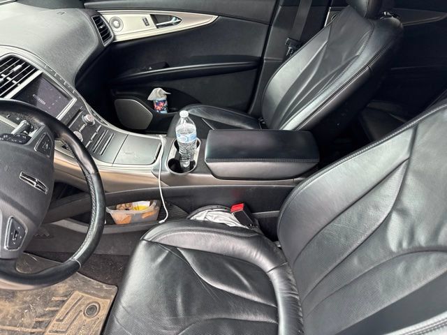 Used 2016 Lincoln MKX Reserve w/ Luxury Package AWD/4WD image 6