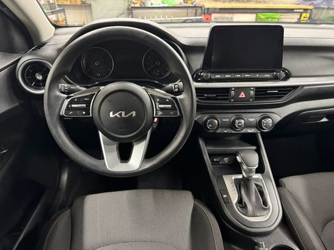 Used 2024 Kia Forte LXS image 18