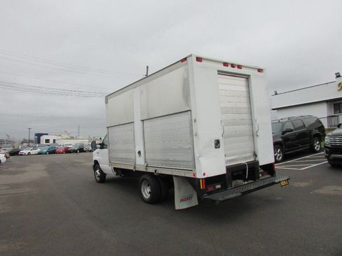 Used 2012 Ford E-450 and Econoline 450 Super Duty w/ PWR Locks & Windows Group image 9